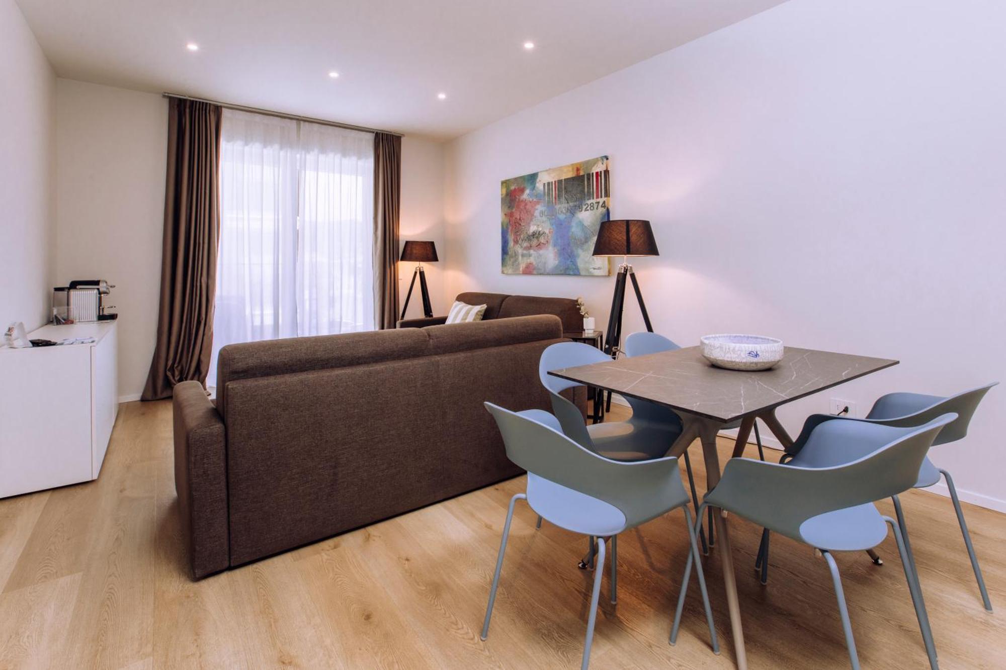 Ah Porticcioli Boutique Apartments San Felice del Benaco Ngoại thất bức ảnh